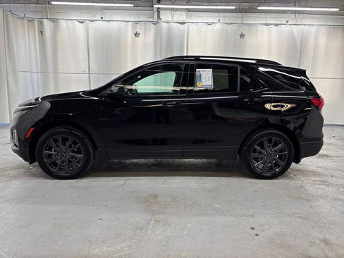 Used 2024 Chevrolet Equinox RS w/ LPO, Floor Liner Package image 2