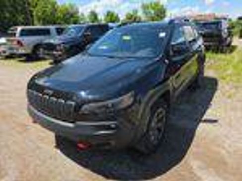 Used 2022 Jeep Cherokee Trailhawk AWD/4WD image 2