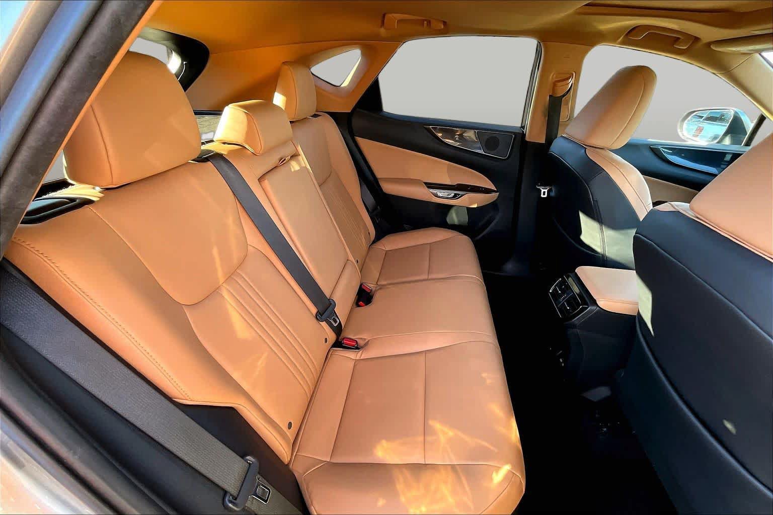 Used 2024 Lexus NX 350h AWD w/ Cold Area Package image 19