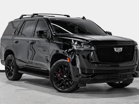 Used 2021 Cadillac Escalade Sport Platinum AWD/4WD image 4