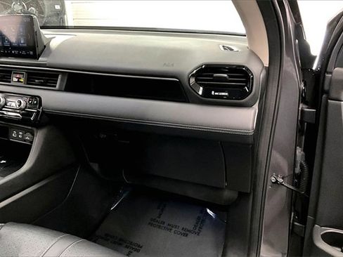 Used 2023 Honda Pilot Elite image 16