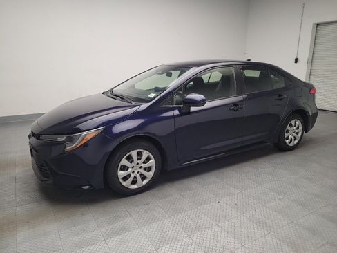 Used 2023 Toyota Corolla LE FWD image 2