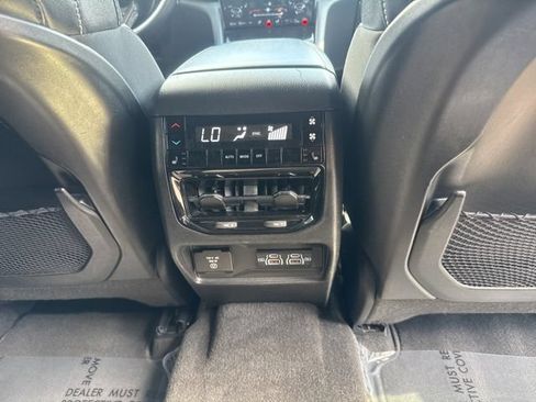 Certified 2022 Jeep Grand Cherokee L Limited AWD/4WD image 32