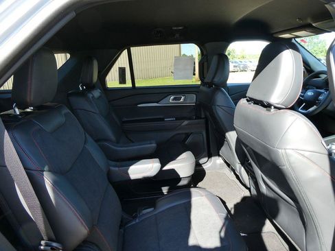 New 2026 Ford Explorer ST AWD/4WD image 13