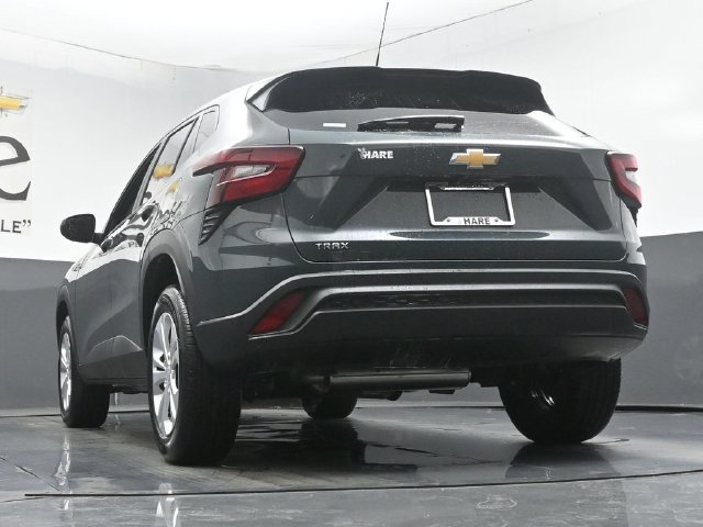 New 2026 Chevrolet Trax LS FWD image 32