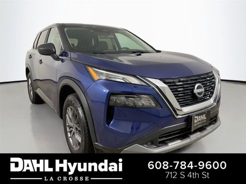 Used 2023 Nissan Rogue S image 1