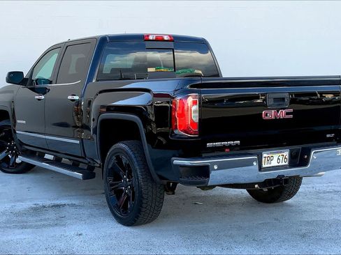 Used 2018 GMC Sierra 1500 SLT w/ Enhanced Driver Alert Package RWD image 10