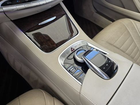 Used 2019 Mercedes-Benz S 560 4MATIC Sedan image 17