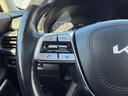 Used 2022 Kia Telluride EX w/ EX Premium Package image 13