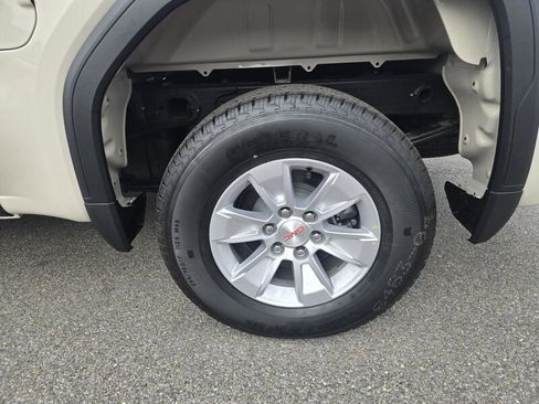 New 2026 GMC Sierra 1500 Pro w/ Pro Value Package image 7