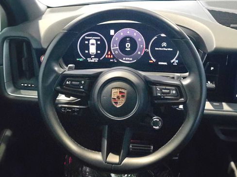 Used 2024 Porsche Cayenne S AWD/4WD image 20