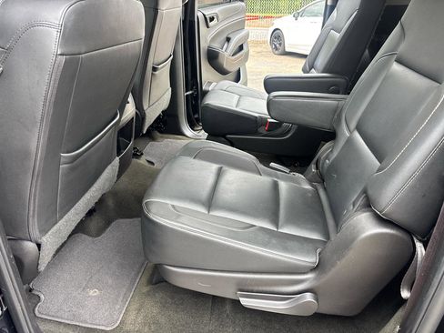 Used 2017 GMC Yukon XL SLT RWD image 18
