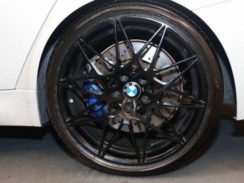 Used 2018 BMW M3 image 26