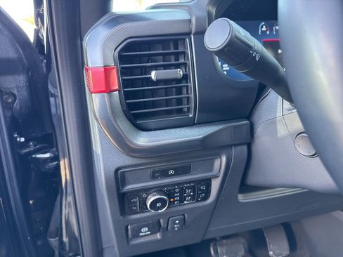 Used 2025 Ford F150 Raptor AWD/4WD image 17