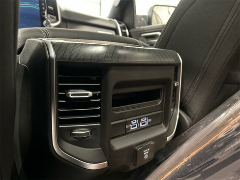 New 2026 RAM 1500 4x4 Crew Cab image 32