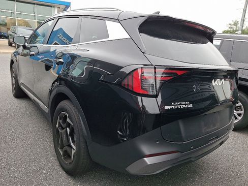 Used 2026 Kia Sportage EX AWD/4WD image 4