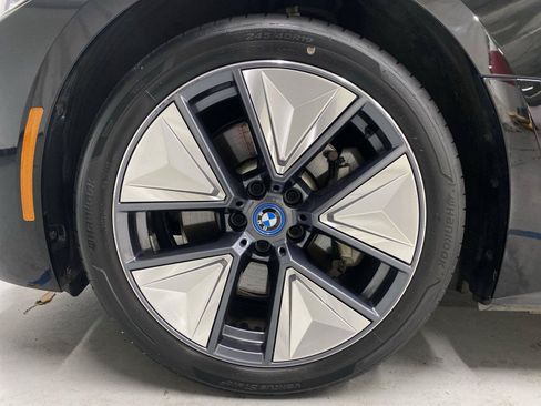 Used 2024 BMW i4 eDrive35 w/ Convenience Package RWD image 23