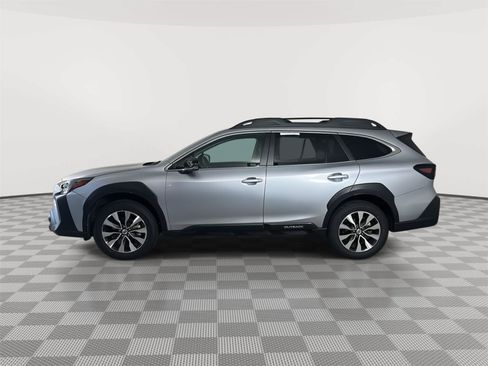 Certified 2025 Subaru Outback Limited AWD/4WD image 4