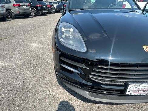 Used 2019 Porsche Macan AWD/4WD image 25