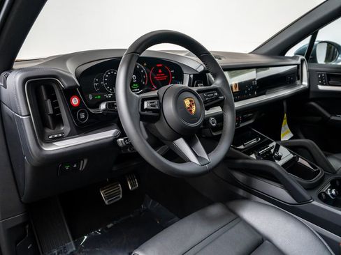 New 2026 Porsche Cayenne S AWD/4WD image 16
