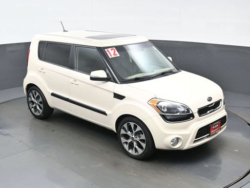Used 2012 Kia Soul ! FWD image 34