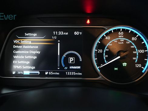 Used 2025 Nissan Leaf S FWD image 7
