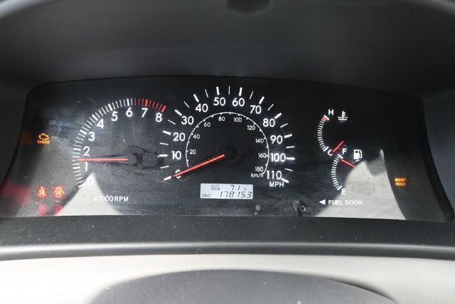 Used 2005 Toyota Corolla LE w/ Audio Value Pkg FWD image 21