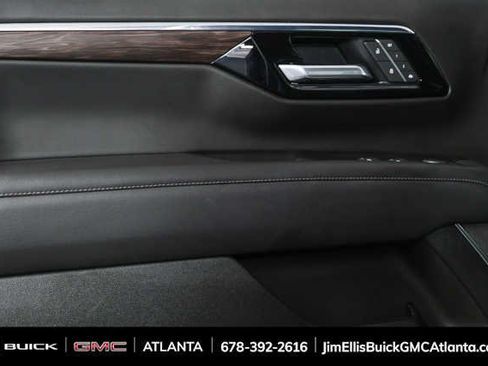 Used 2025 Chevrolet Tahoe LT AWD/4WD image 6