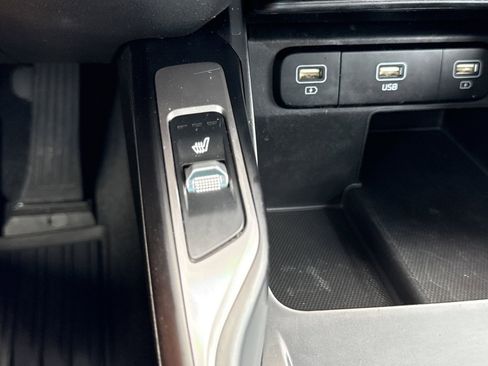 Used 2021 Kia Sorento S FWD image 27