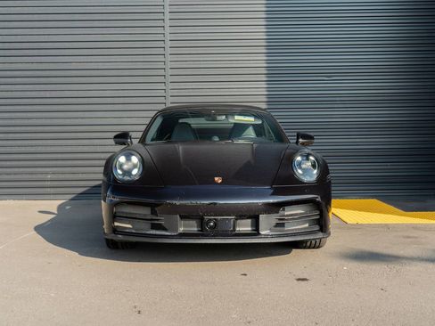 Used 2025 Porsche 911 Carrera RWD image 6