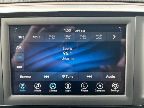 Used 2020 Chrysler Voyager Lxi image 13