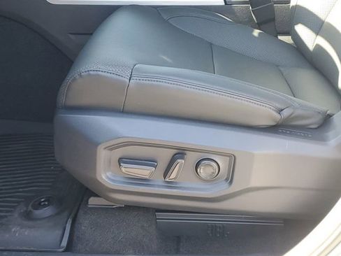 New 2025 Toyota Tundra Limited image 12
