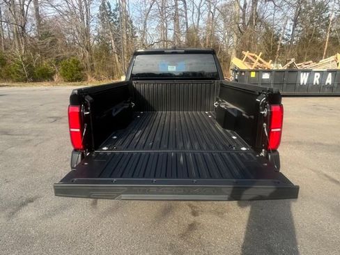 Used 2024 Toyota Tacoma SR RWD image 15