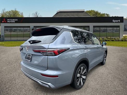 New 2025 Mitsubishi Outlander SEL FWD image 4