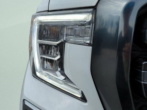 Used 2022 GMC Sierra 1500 AT4 w/ AT4 Premium Package image 9