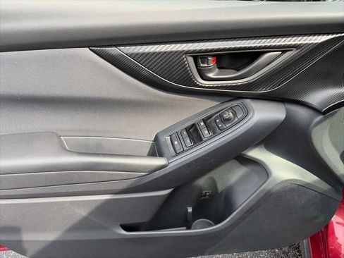 Used 2018 Subaru Crosstrek 2.0i Premium AWD/4WD image 8