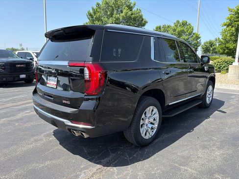 Used 2025 GMC Yukon Denali AWD/4WD image 5