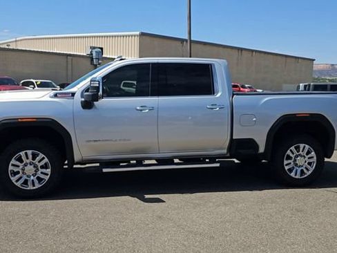 Used 2021 GMC Sierra 2500 Denali w/ Denali Ultimate Package AWD/4WD image 6