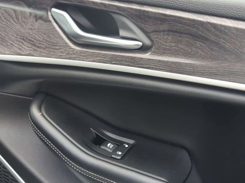 Used 2024 Jeep Grand Cherokee Limited 4xe image 29