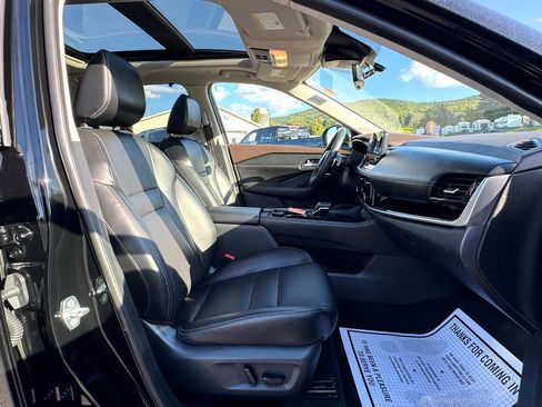 Used 2022 Nissan Rogue SL w/ SL Premium Package image 31