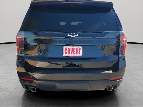 Used 2025 Chevrolet Suburban Z71 image 8