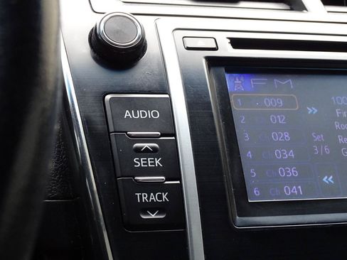 Used 2012 Toyota Camry SE FWD image 28
