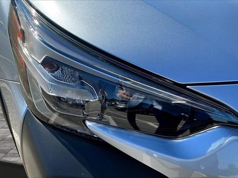 Certified 2025 Subaru Outback Premium w/ Popular Package #1A AWD/4WD image 34