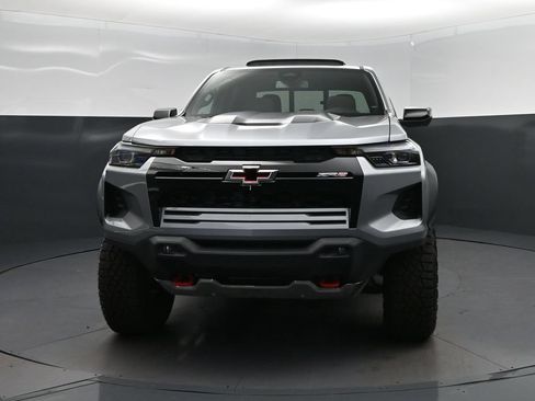 New 2026 Chevrolet Colorado ZR2 w/ Midnight Edition AWD/4WD image 10