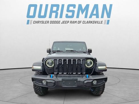 Used 2023 Jeep Wrangler Unlimited w/ Sun & Screen Package AWD/4WD image 2