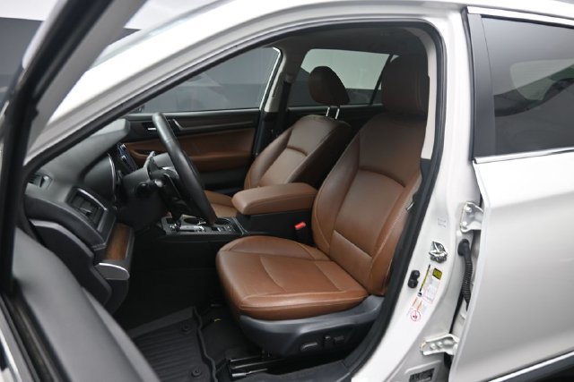 Used 2019 Subaru Outback 3.6R Touring w/ Popular Package #3A AWD/4WD image 15
