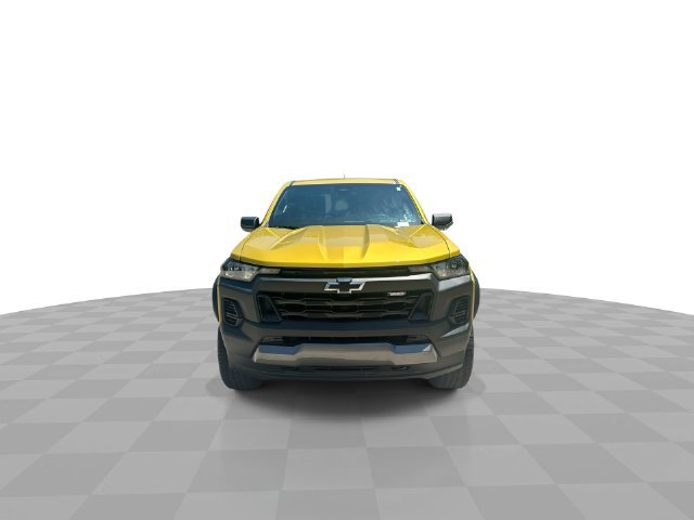 Used 2024 Chevrolet Colorado Trail Boss w/ Advanced Trailering Package AWD/4WD image 3