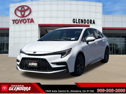 New 2026 Toyota Corolla SE FWD image 4