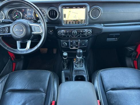 Used 2022 Jeep Wrangler Unlimited Sahara w/ Cold Weather Group AWD/4WD image 14