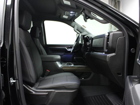 Used 2025 Chevrolet Silverado 2500 LT image 16